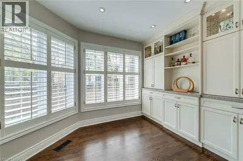 48 Forsythe Street Oakville ON L6K 3J7