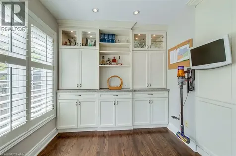 48 Forsythe Street Oakville ON L6K 3J7