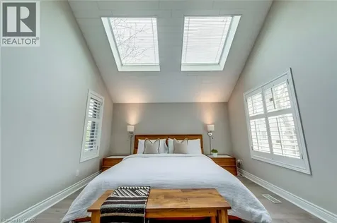 48 Forsythe Street Oakville ON L6K 3J7