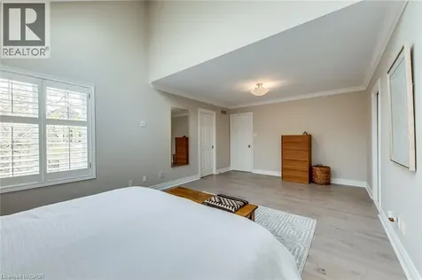 48 Forsythe Street Oakville ON L6K 3J7