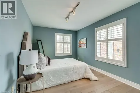 48 Forsythe Street Oakville ON L6K 3J7