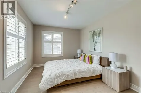 48 Forsythe Street Oakville ON L6K 3J7