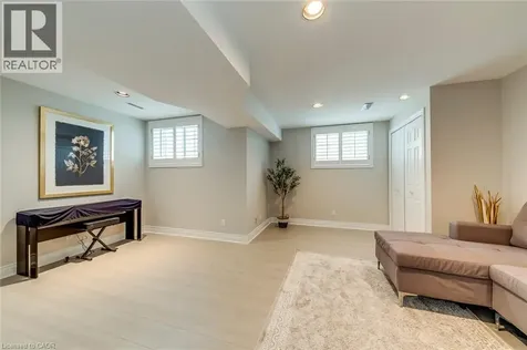 48 Forsythe Street Oakville ON L6K 3J7