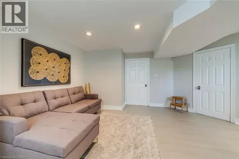 48 Forsythe Street Oakville ON L6K 3J7