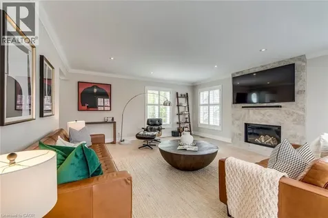 48 Forsythe Street Oakville ON L6K 3J7