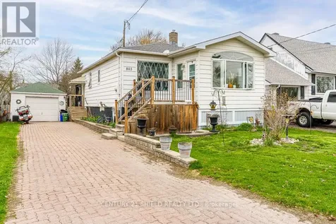 803 Leonard Avenue East Cornwall ON K6J 1L5