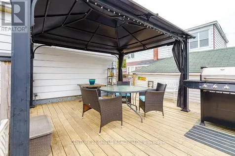 803 Leonard Avenue East Cornwall ON K6J 1L5