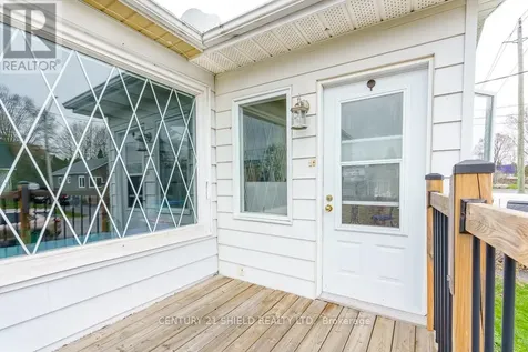 803 Leonard Avenue East Cornwall ON K6J 1L5