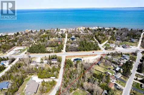 9405 Beachwood Road Highway Collingwood ON L9Y 3Z1