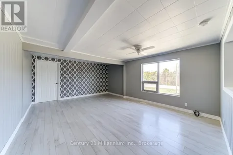9405 Beachwood Road Highway Collingwood ON L9Y 3Z1