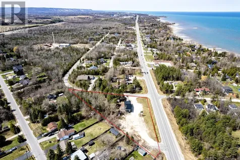 9405 Beachwood Road Highway Collingwood ON L9Y 3Z1