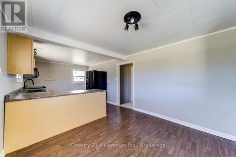 9405 Beachwood Road Highway Collingwood ON L9Y 3Z1