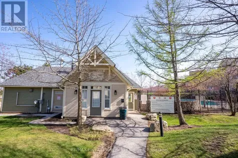 125 Fairway Court Blue Mountains ON L9Y 0P8