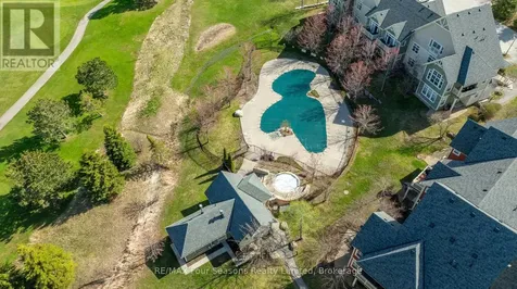 125 Fairway Court Blue Mountains ON L9Y 0P8