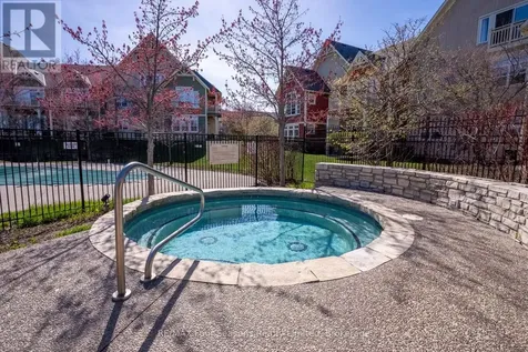 125 Fairway Court Blue Mountains ON L9Y 0P8