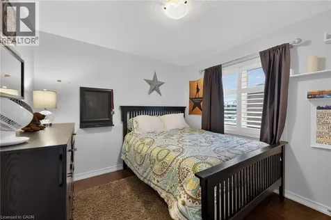 100 Narbonne Crescent Stoney Creek ON L8J 0J6