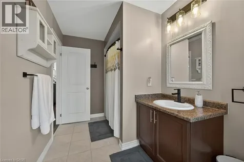 100 Narbonne Crescent Stoney Creek ON L8J 0J6