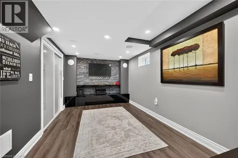 100 Narbonne Crescent Stoney Creek ON L8J 0J6