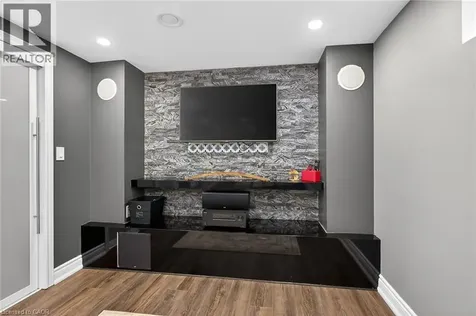 100 Narbonne Crescent Stoney Creek ON L8J 0J6