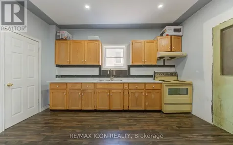 138 Courtland Avenue East Kitchener ON N2G 2V1