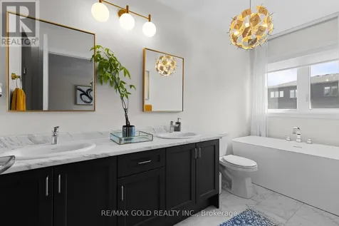 54 Eberhardt Drive Wasaga Beach ON L9Z 0K5