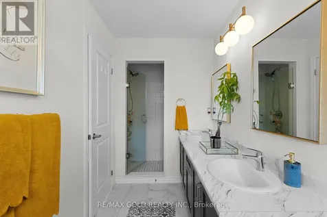 54 Eberhardt Drive Wasaga Beach ON L9Z 0K5