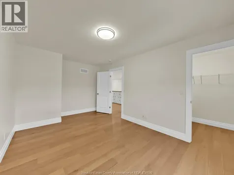 569 Holburn Windsor ON N8X 0A3
