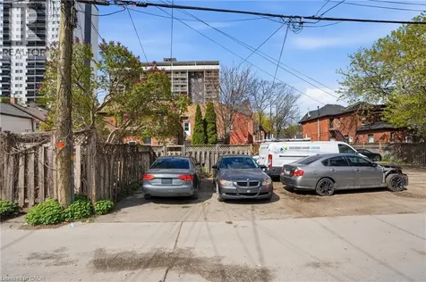 137 Market Street Hamilton ON L8R 1N7