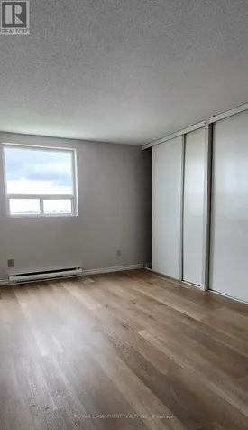 421 Fairview Drive Brantford ON N3R 7M3