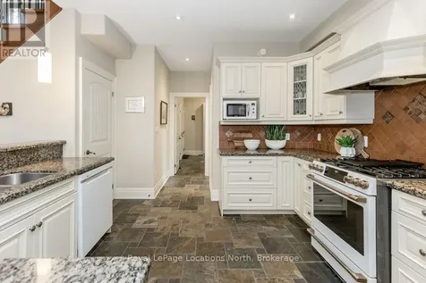 119 Earl Street Wasaga Beach ON L9Z 2P5