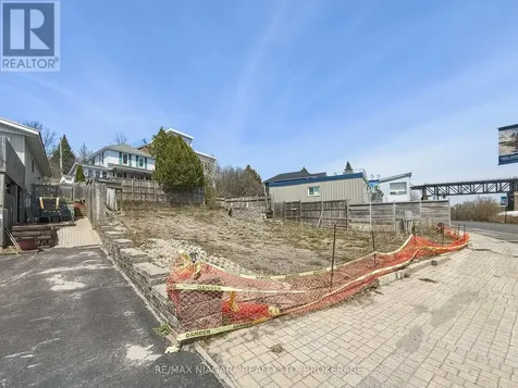 22 Bay Street Parry Sound ON P2A 1S5
