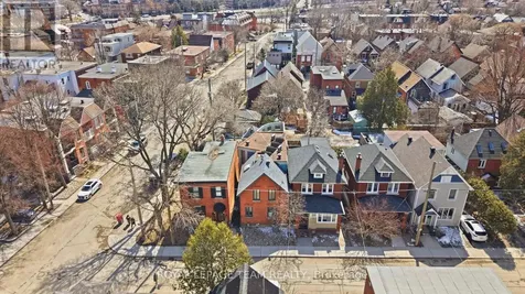 12 Lewis Street Ottawa ON K2P 0S3
