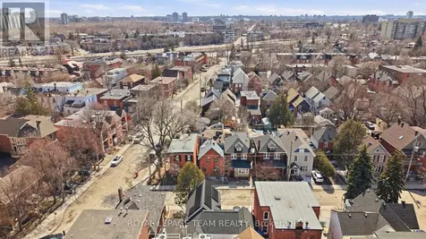 12 Lewis Street Ottawa ON K2P 0S3