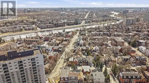 12 Lewis Street Ottawa ON K2P 0S3