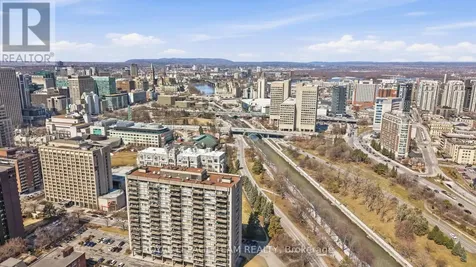 12 Lewis Street Ottawa ON K2P 0S3