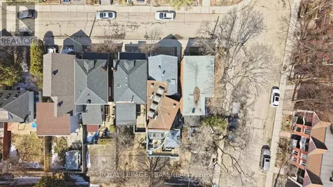 12 Lewis Street Ottawa ON K2P 0S3