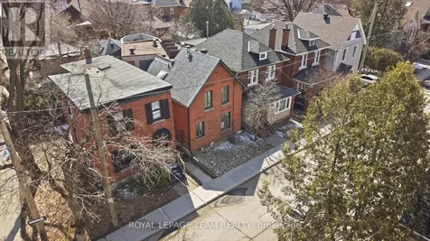 12 Lewis Street Ottawa ON K2P 0S3