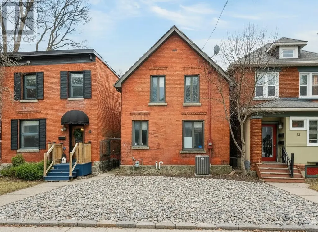 10 Lewis Street Ottawa ON K2P 0S3