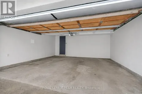 10 Lewis Street Ottawa ON K2P 0S3
