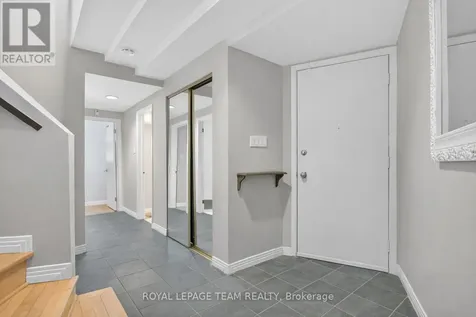 10 Lewis Street Ottawa ON K2P 0S3
