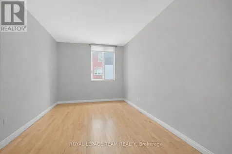 10 Lewis Street Ottawa ON K2P 0S3