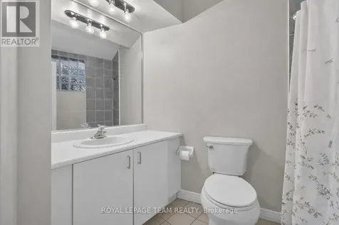 10 Lewis Street Ottawa ON K2P 0S3
