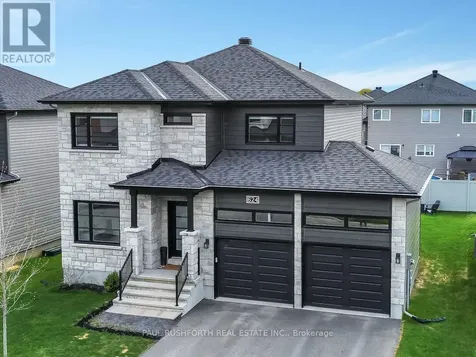 624 Geneva Crescent Russell ON K0A 1W0