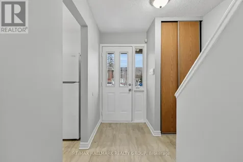 3219 Stockton Drive Ottawa ON K1T 1S3