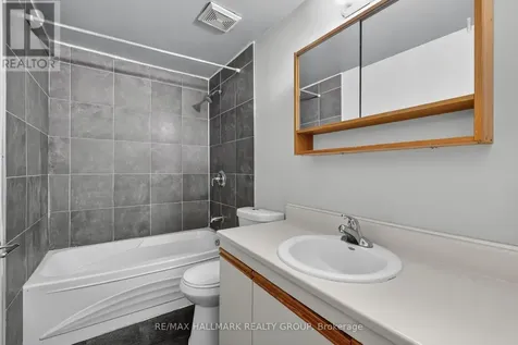 3219 Stockton Drive Ottawa ON K1T 1S3