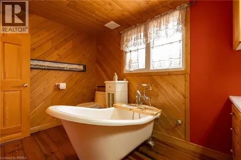 344 Perry Avenue Killarney ON P0M 2A0