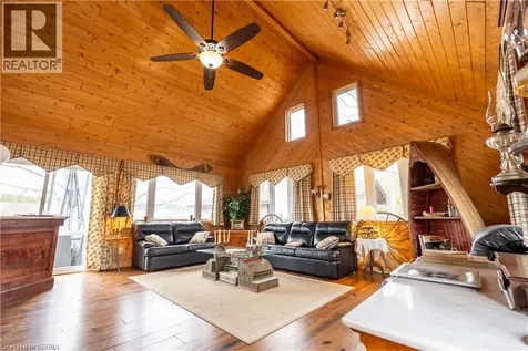 344 Perry Avenue Killarney ON P0M 2A0