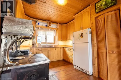 344 Perry Avenue Killarney ON P0M 2A0