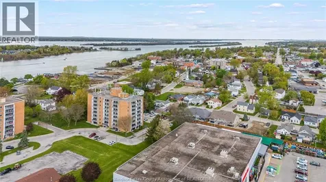 109 Park Street Amherstburg ON N9V 1N7