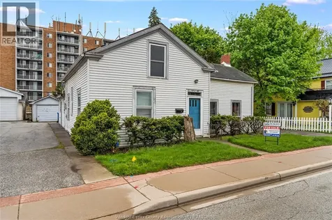 109 Park Street Amherstburg ON N9V 1N7